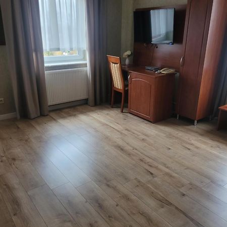 Hotel Arkadia Konskie Bagian luar foto